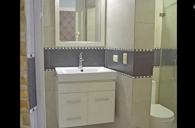 Hotel La Zona Room Bathroom
